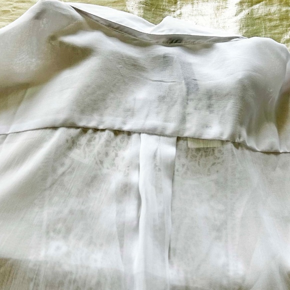 NEW PHOTOS! BLOUSE, CROCHET FRONT, WHITE, SIZE 4X, LONG SLEEVE, BUTTON CUFFS, - Picture 11 of 11